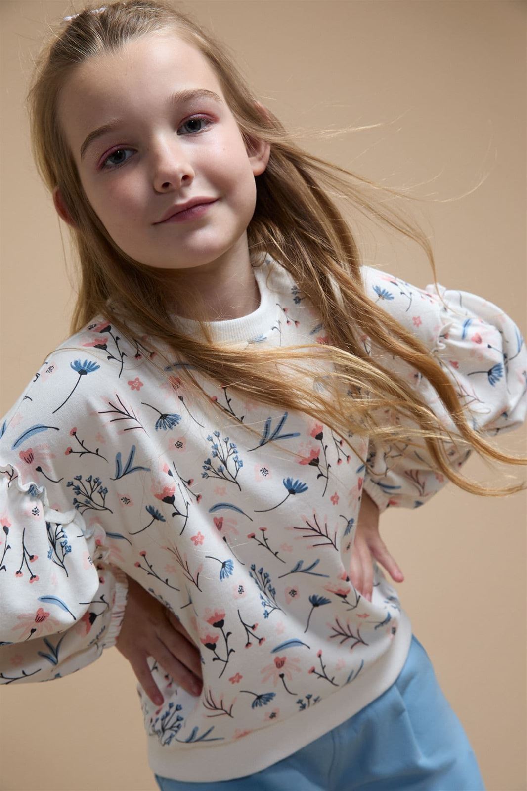 SUDADERA ESTAMPADA - Imagen 9